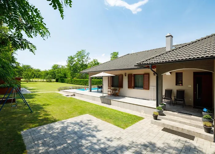 Aschbacher By Interhome Balatonszárszó